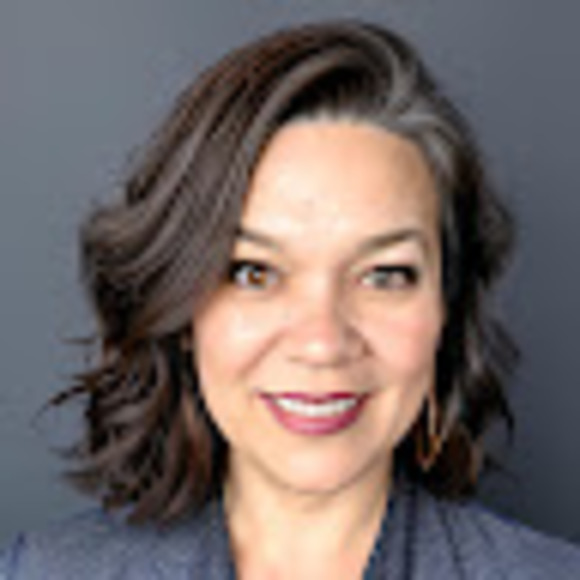 Meet your Posher, Jennifer - Picture 1 of 1